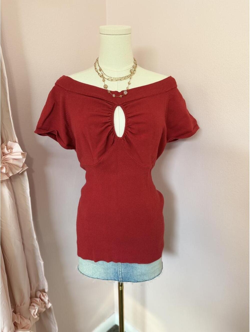 Ashley Stewart Red Off Shoulder Keyhole Knit Top 14/16 Y2K